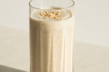 almond oats evening shake