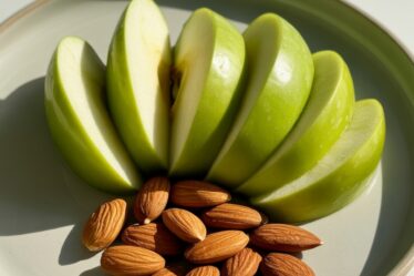 apple and almond energize