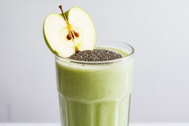 apple and chia fiber shake