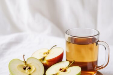 apple and clove remedy
