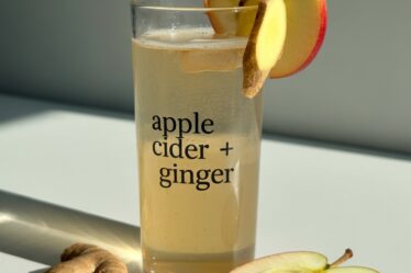 apple cider ginger shake