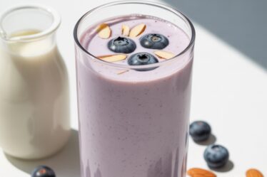blueberry almond milk shake