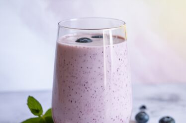 blueberry yogurt sleep shake