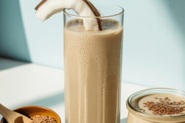 coconut flaxseed shake