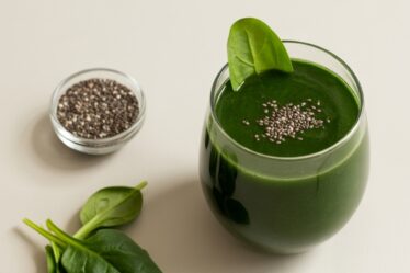 healthy green smoothie blend
