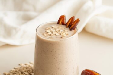oat and date shake