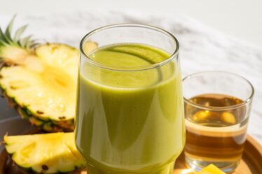 pineapple apple cider shake