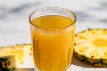 pineapple ginger bloat remedy