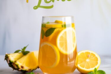 pineapple lemon detox drink