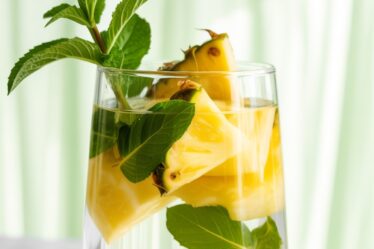 pineapple mint slim drink