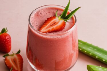 strawberry aloe brightening shake