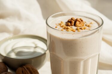 yogurt walnut shine shake